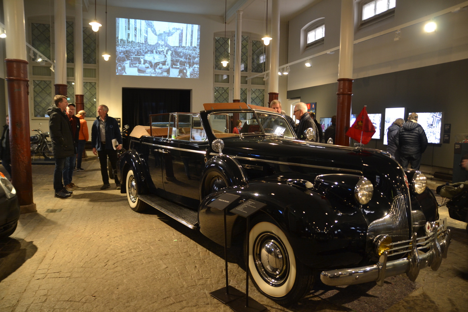 Kongens biler foredrag på Tyrigrava 12. februar